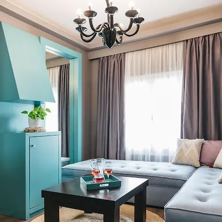 Ladadika Design, Philian And Apartment *