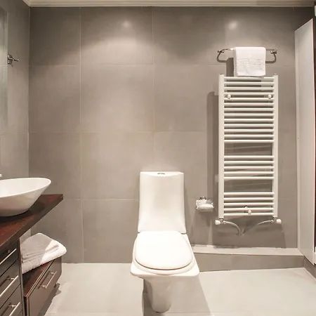 Ladadika Design, Philian And Appartement *