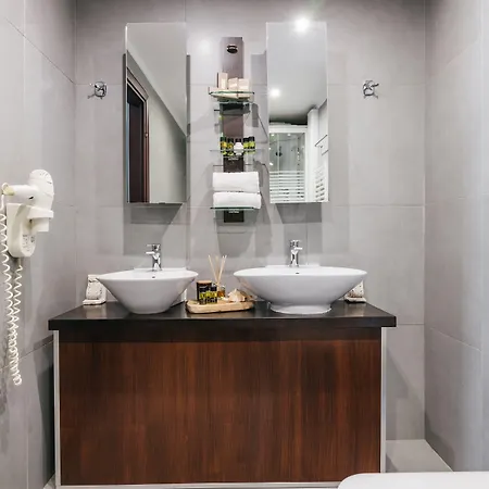 Appartement Ladadika Design, Philian And *