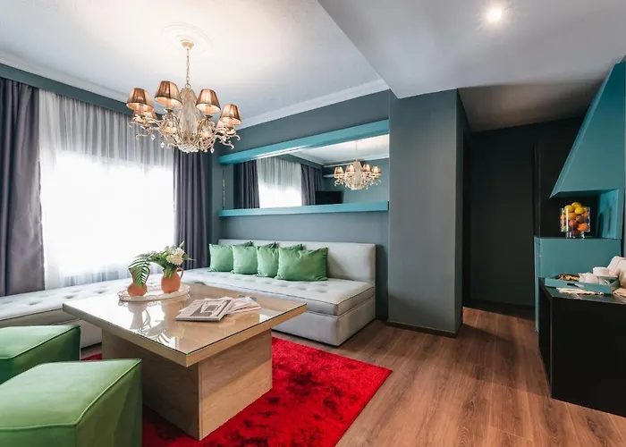 Ladadika Design, Philian And Appartement