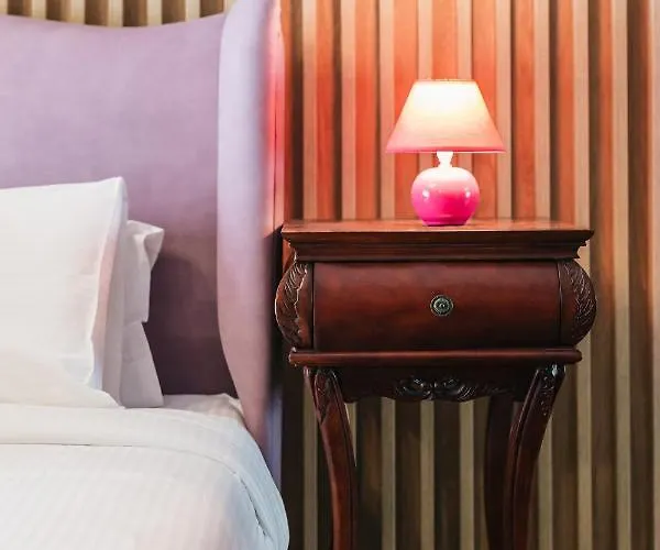 Ladadika Design, Philian And