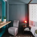 Ladadika Design, Philian And