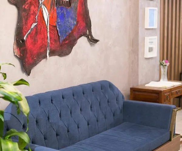 Ladadika Design, Philian And *