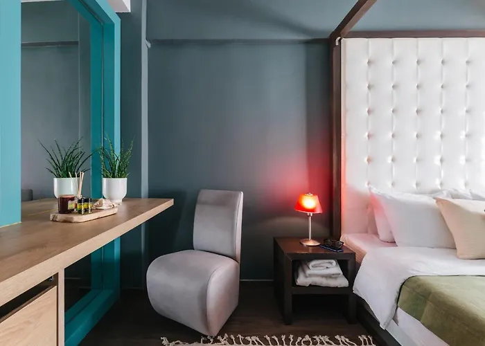 Ladadika Design, Philian And