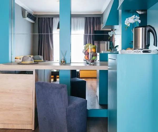 Daire Ladadika Design, Philian And