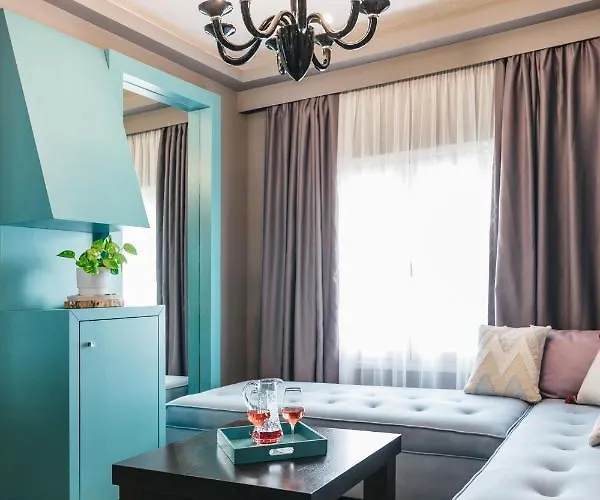 Ladadika Design, Philian And Daire *
